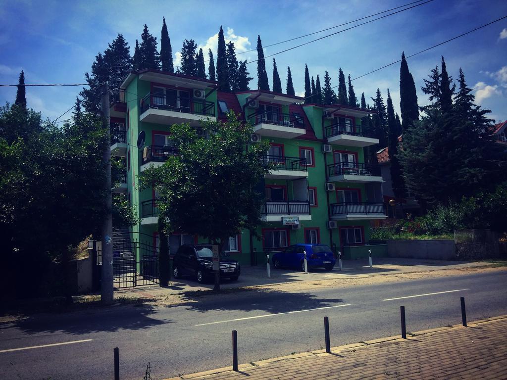 Apartments Villa Zora Dojran Esterno foto